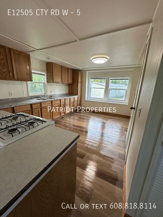 Building Photo - E12505 County Rd W Unit 5 Rental