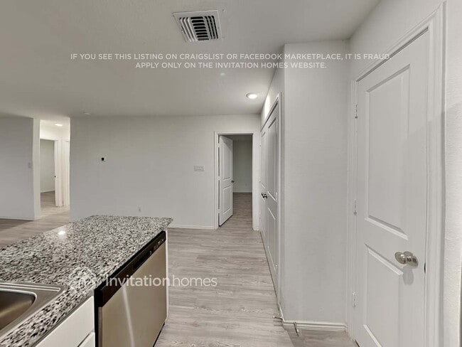 Photo - 6558 Runaway Row