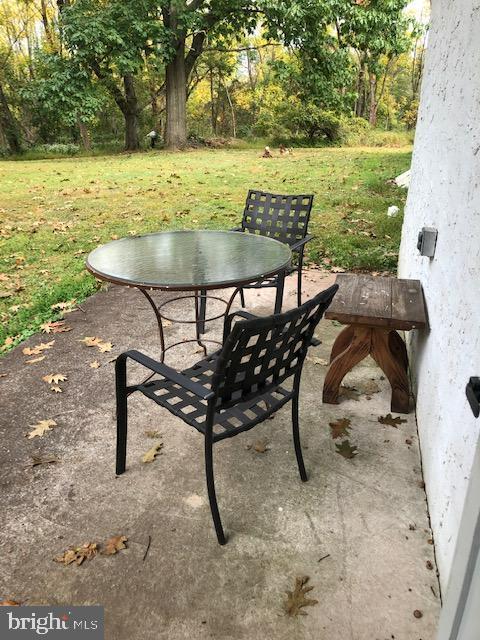Photo - 2215 Bustard Rd