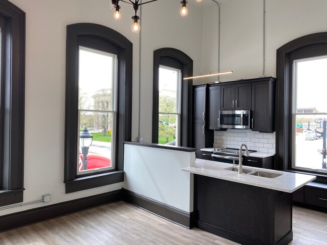 Photo - 102 S Main St Unit Suite2