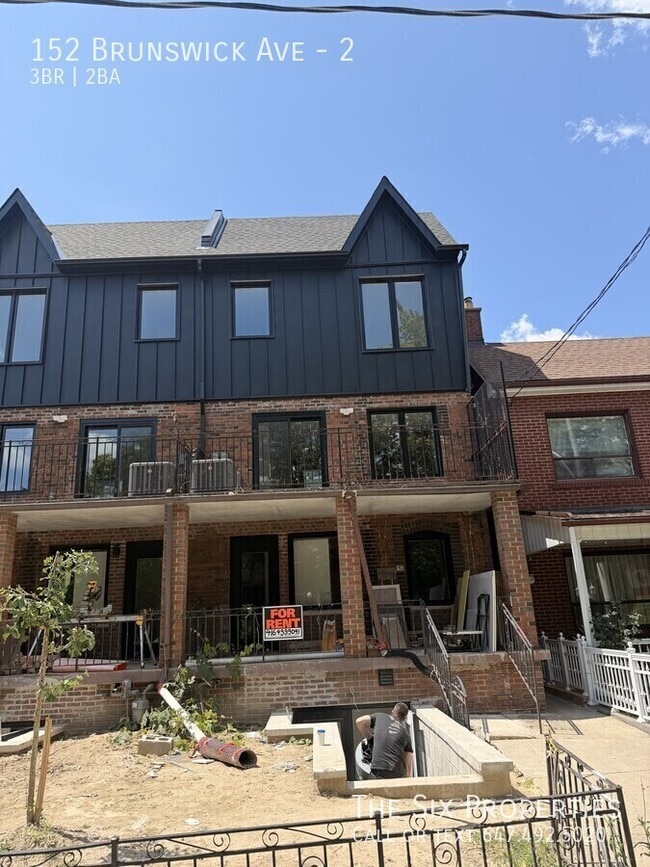 Building Photo - BRAND NEW LUXURY 3 BED 2 BATH NEAR U OF T