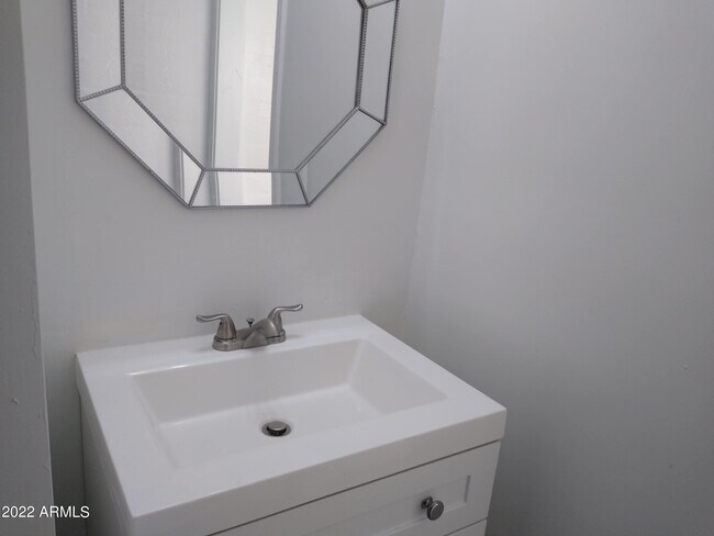 Photo - 1629 E Pinchot Ave