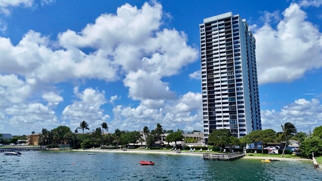 Building Photo - 5600 N Flagler Dr Unit 604 Rental