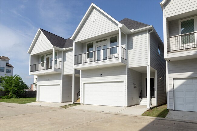 Building Photo - 1807 Palmetto Landing Dr Rental