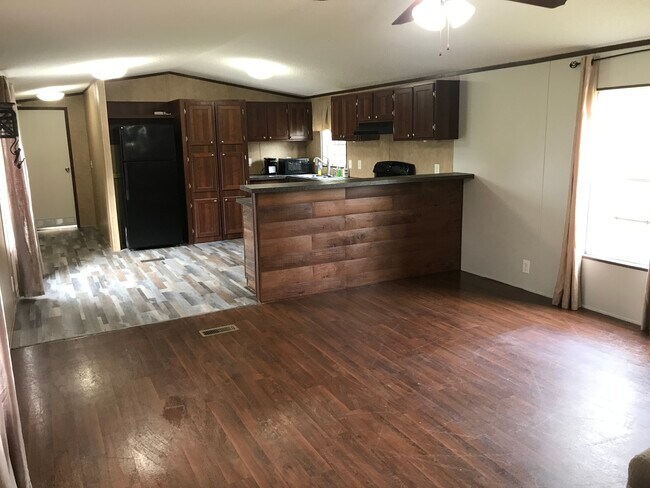 Photo - 6605 Gene Ball Dr