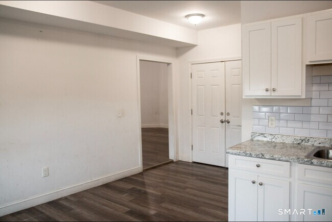 Photo - 22 Brewster St Unit 2nd Flr
