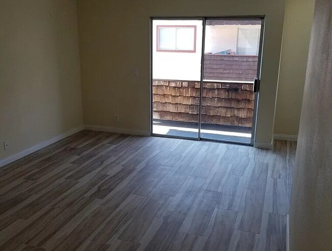 Photo - "Chic 2-Bed, 2-Bath Retreat in Prime Encino Location – 901 Sq Ft of Modern Comfort!"