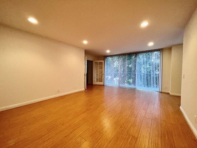 Photo - Charming, Light and Bright Wilshire Selby East with a spacious floor plan