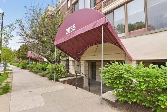 Building Photo - 2035 Commonwealth Ave Unit 14 Rental