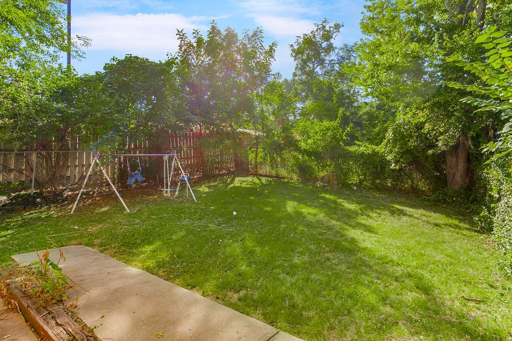 Photo - 1251 E Walnut St Townhome