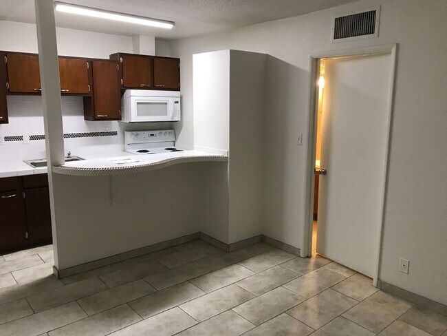 Photo - Rancho Encanto Apartments