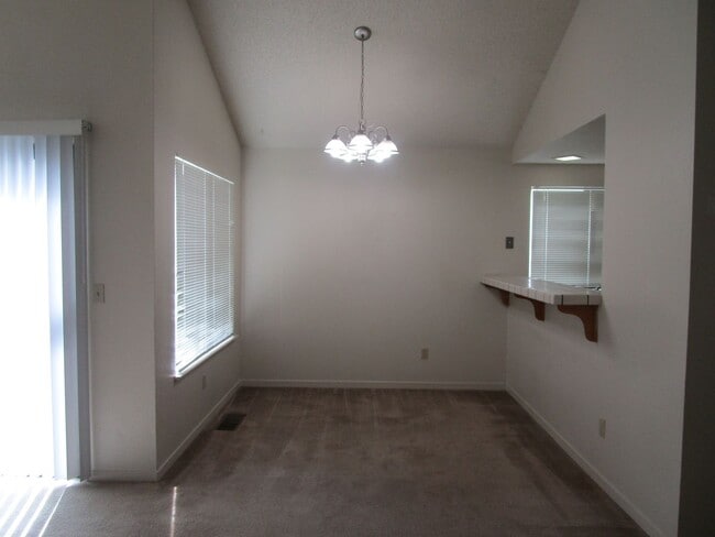 Photo - 2542 Vista Grande