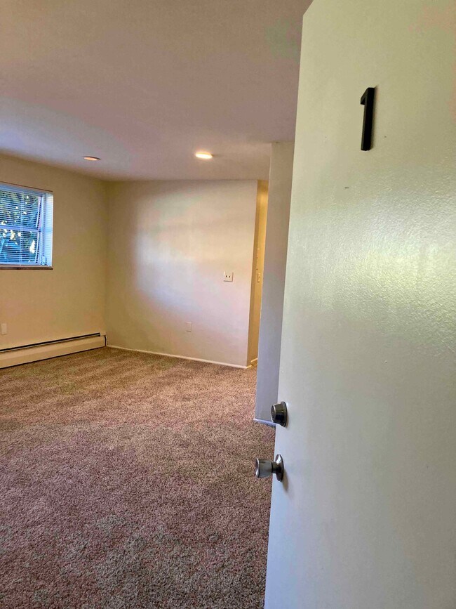 Photo - Beech Crown Apartments