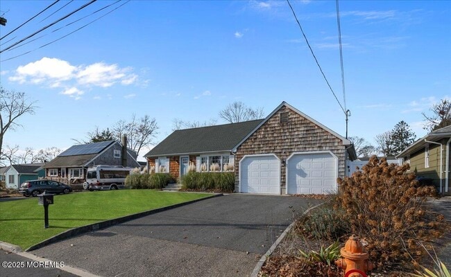 Photo - 525 Riverwood Ave