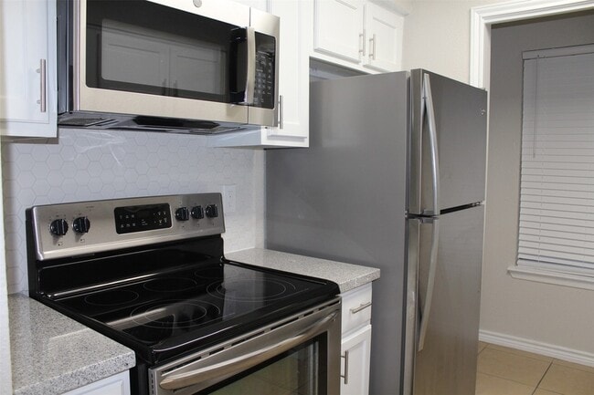 1122 Brenda Ln Unit A
