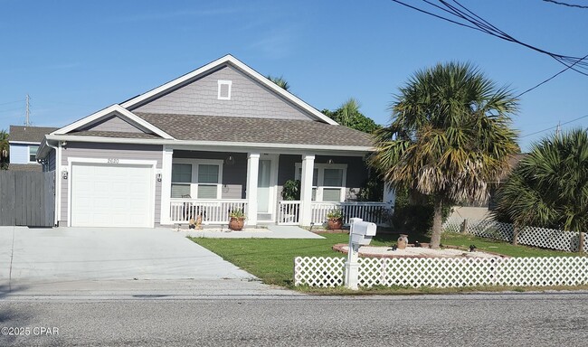 Building Photo - 2620 Beech St Rental