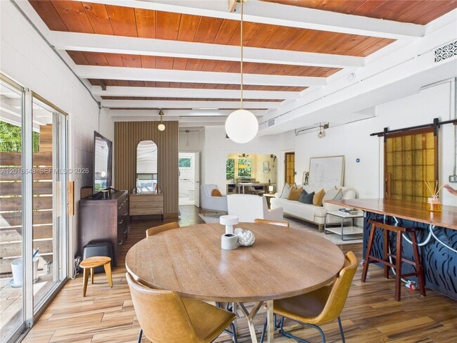 Photo - 1632 SW 28th Ave