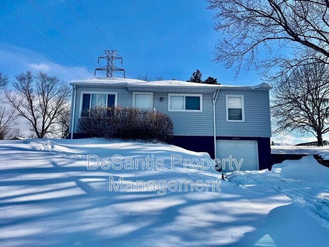 Photo - 6313 Crestview Dr