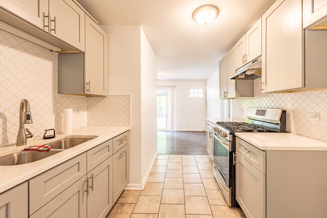 Photo - 2722 Larkspur Ln