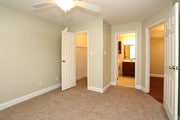1BR, 1BA-Kildare-Bedroom
