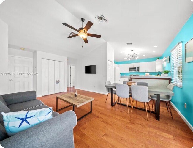 Photo - 1261 Bonefish Ct