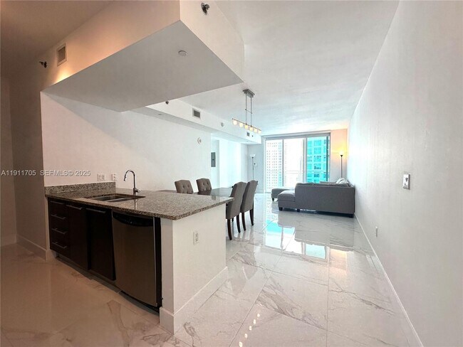 Building Photo - 951 Brickell Ave Unit 2601