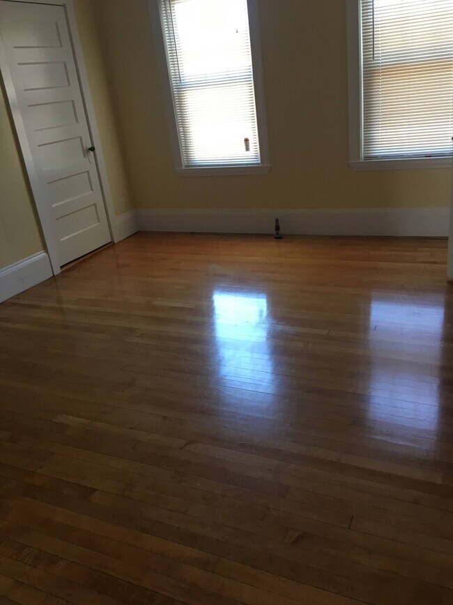 Photo - 159 Parsons St Unit 2