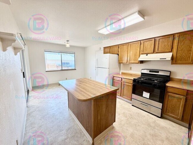 Photo - 1/2 Month Free!! 3BR/2BA Single-Story with...