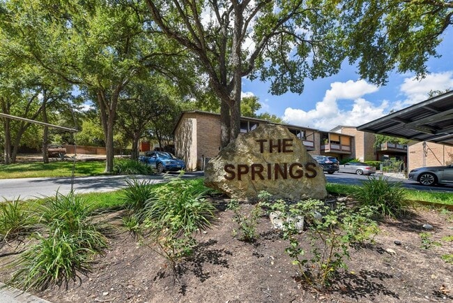 Photo - 1100 Azie Morton Rd Unit 1102