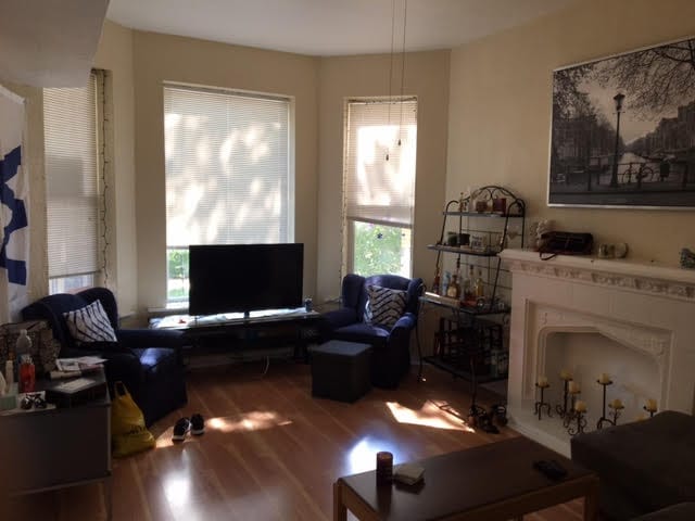 Photo - 1436 N Maplewood Ave Unit 1