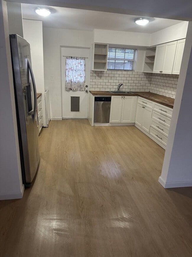 Photo - 2435 McKinley St