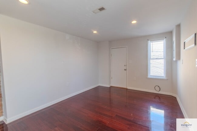 Photo - 2608 E Fayette St Unit 2