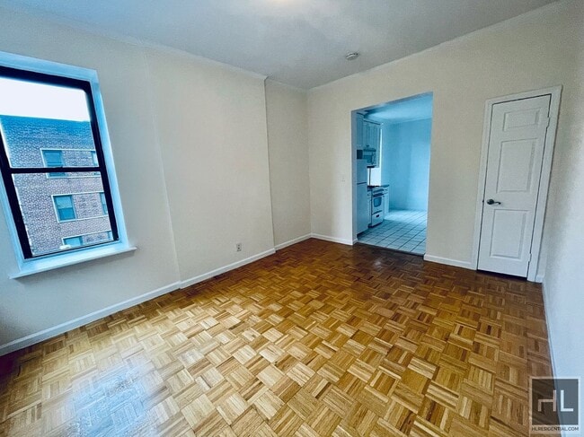 Photo - East 38th Street Unit 5B