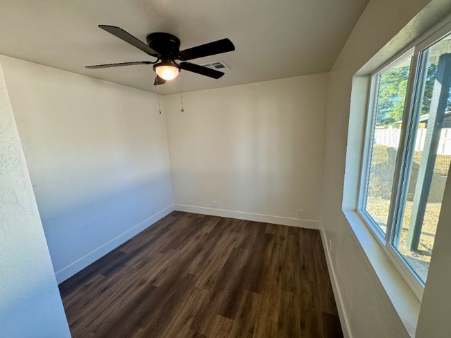 Photo - 1134 E Brown St