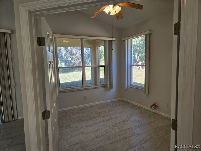 Photo - 2846 N Kittery Point