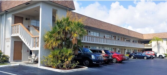 Photo - 310 Lake Shore Dr West Palm Beach, FL 33403