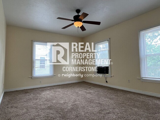 Photo - Charming 1BR Apartment in Historic Vine Neighborhood – Close to Downtown & Bronson Unit 4