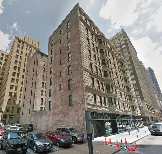 Photo - The Mark Twain Building