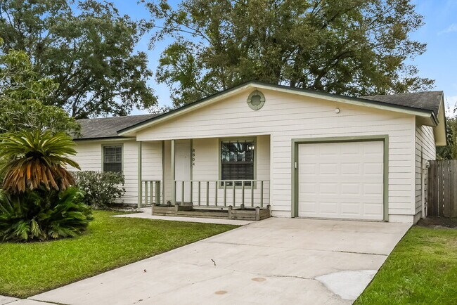 Photo - 8804 Falcon Trace Dr S