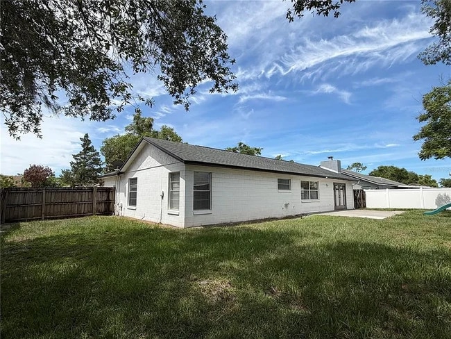 Photo - 9923 Castleton St