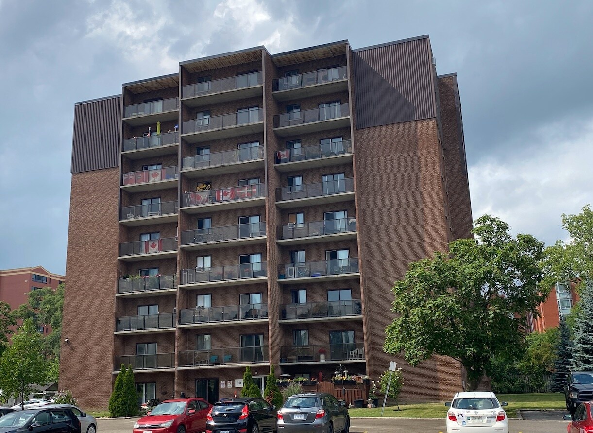 Photo - 90 Huxley St