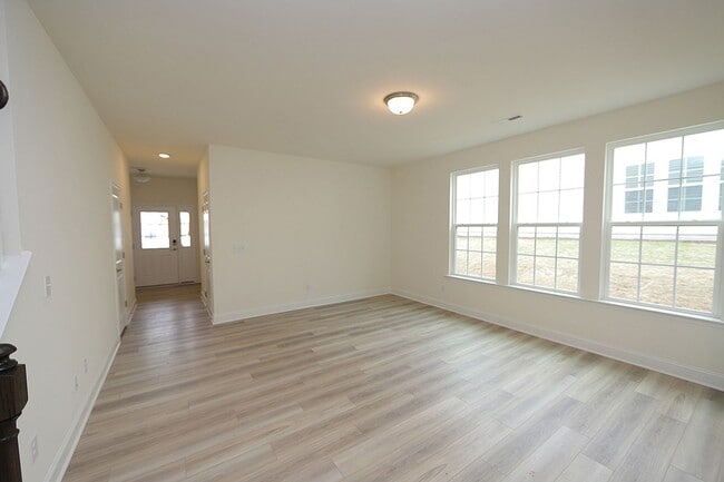 Photo - Immaculate End Unit Townhome in Research Triangle Park