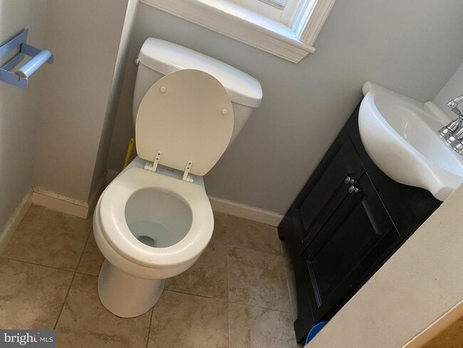 Photo - 1342 W Westmoreland St Unit 2F