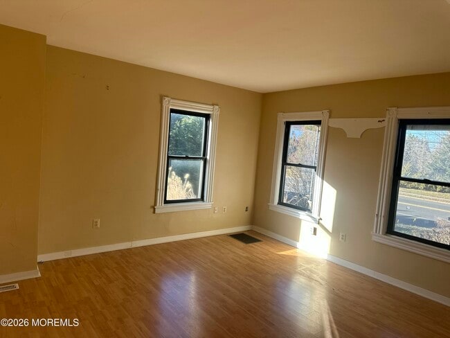 Photo - 202 Monmouth Blvd