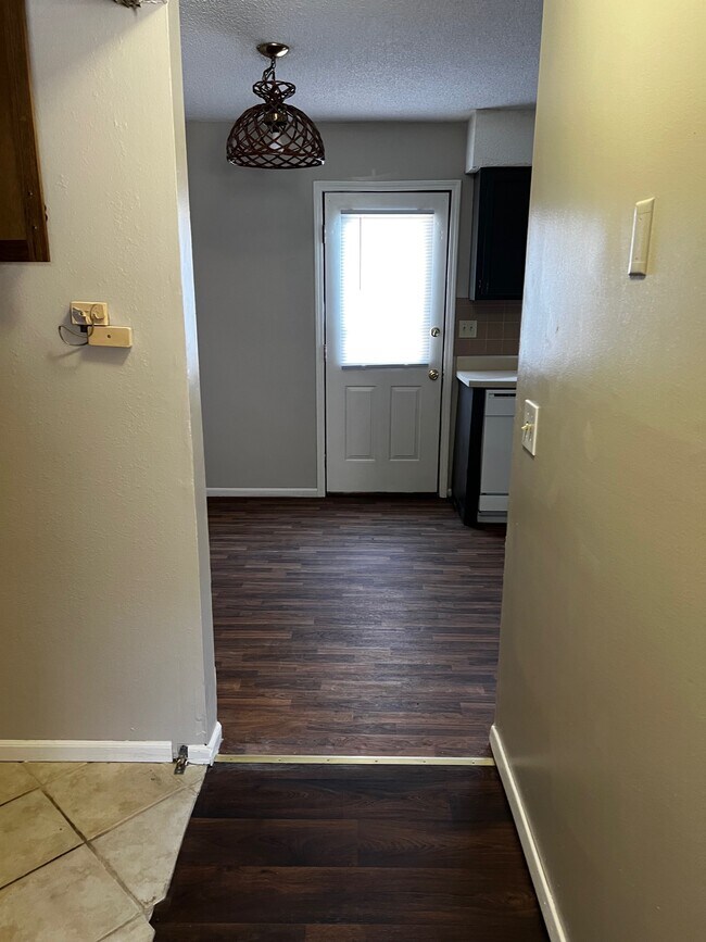 Photo - Riverview Condominiums