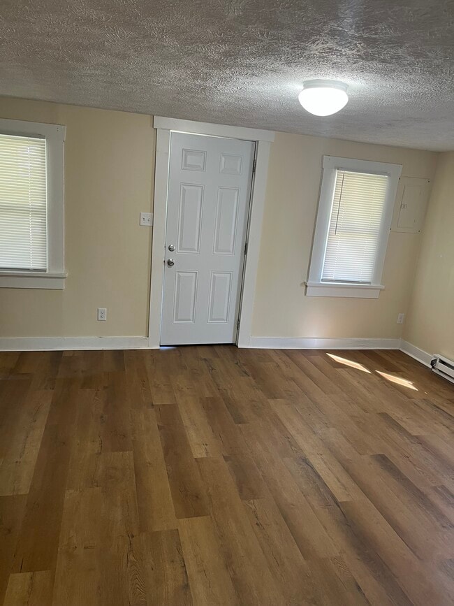 Photo - 417 N 23rd St