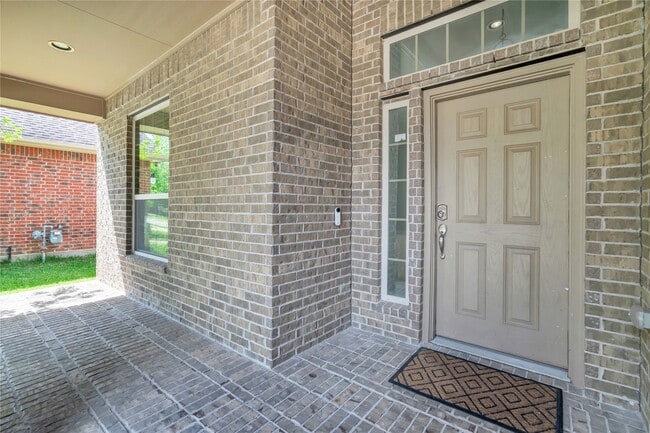 Photo - 2450 Garden Shadow Dr