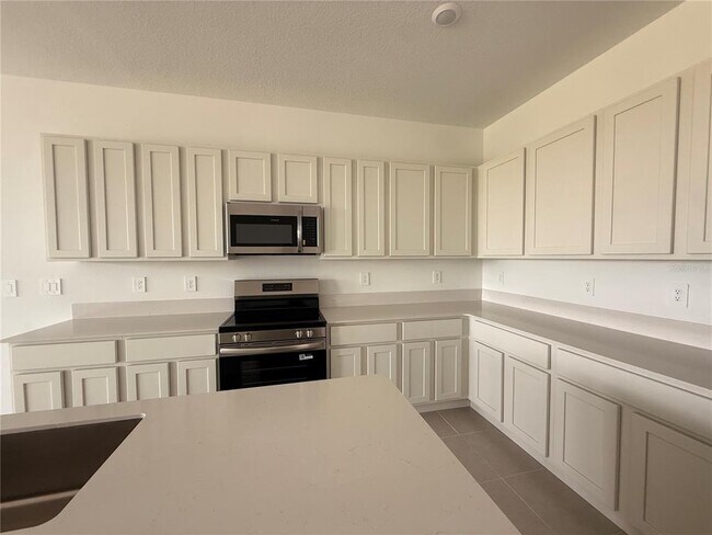 Photo - 2999 Maloof Dr