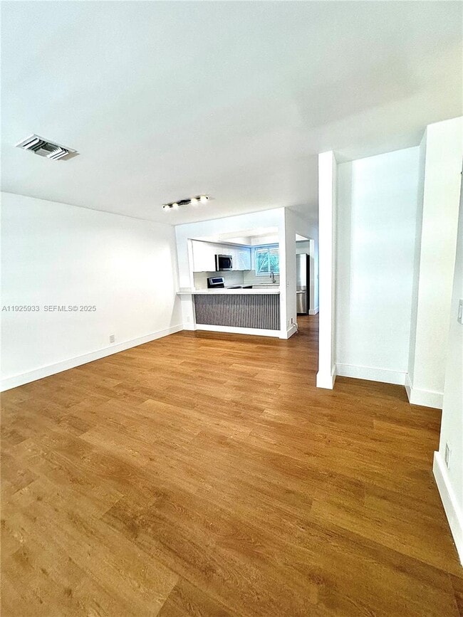 Photo - 1460 SW 24th Ct Unit 1