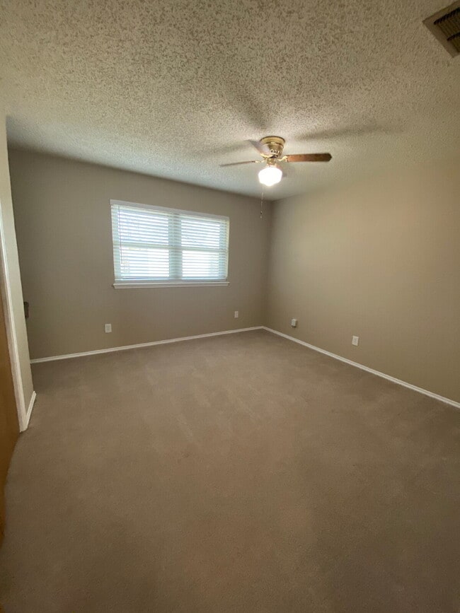 Photo - Charming 3-Bedroom Oasis with 2 Full Baths in Prime Lubbock Location - 1547 Sq Ft of Comfort!